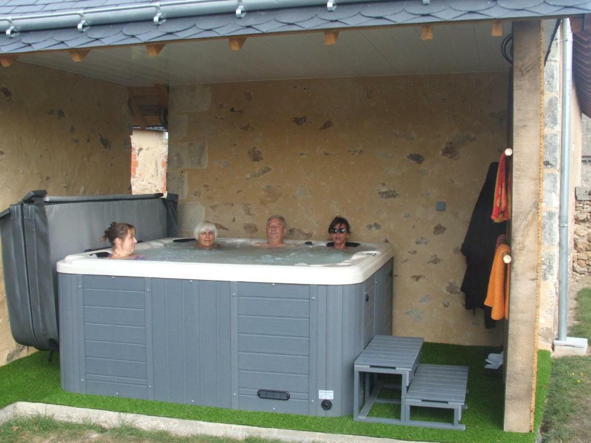 La Grange De La Gandonnerie Villa Bauge-en-Anjou Bagian luar foto